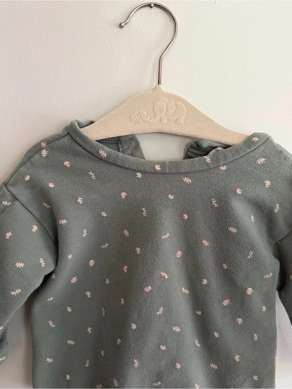 H&M soft sage